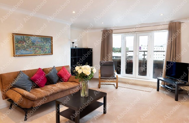 Handleys Ct, Penthouse 67 2 bed/2