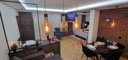 Happy time together apartament z Jacuzzi