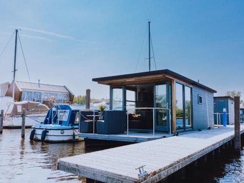 Harbour Lodge at Uitgeestermeer View
