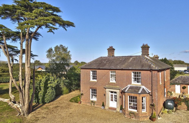 Harkstead Hall By Group Retreats - sleeps 20 guests in 6 bedrooms