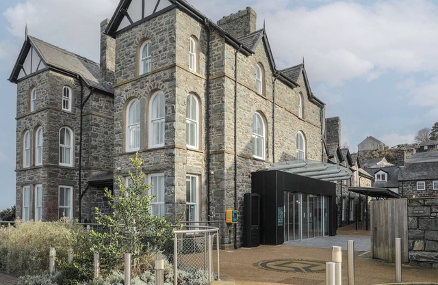 HARLECH APARTMENTS - GWERN, romantic in Harlech