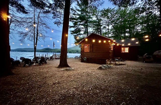 Harold's Camp: The cutest waterfront right on Lake Winnipesaukee ⚓️