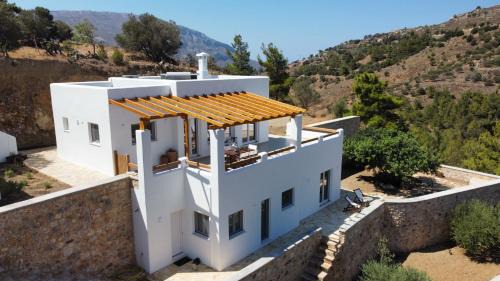 Haroupia Hillside Villa