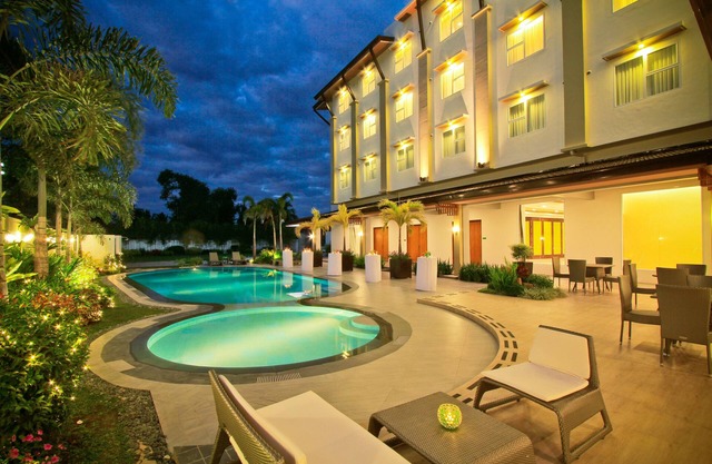 Harvest Hotel