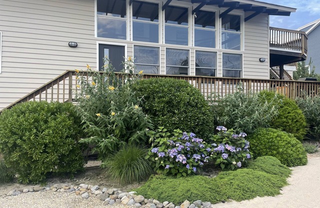 Harvey Cedars 4 Bedroom 2 full bath Ocean Block with Water Views