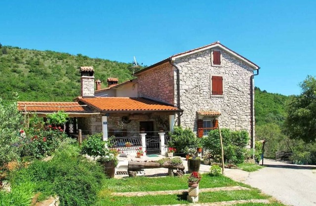 Haus Salakova a lovely vintage stone house