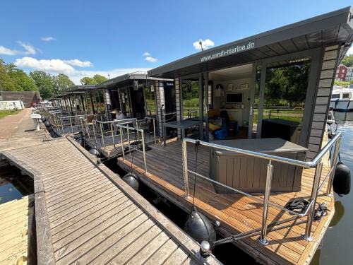 Hausboot Privatsfähre