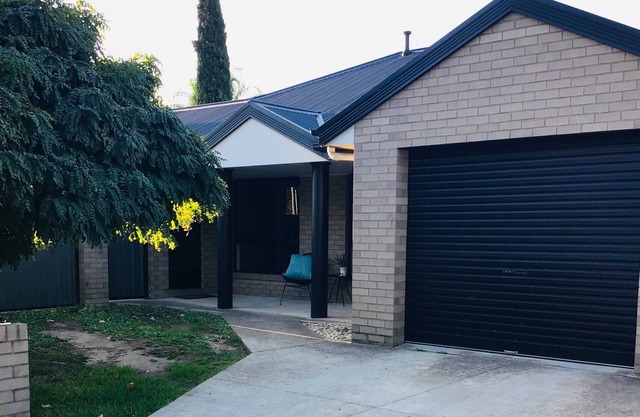 “Haven” East Albury. Pet friendly! Close to Hospital, Free Wifi & Netflix!