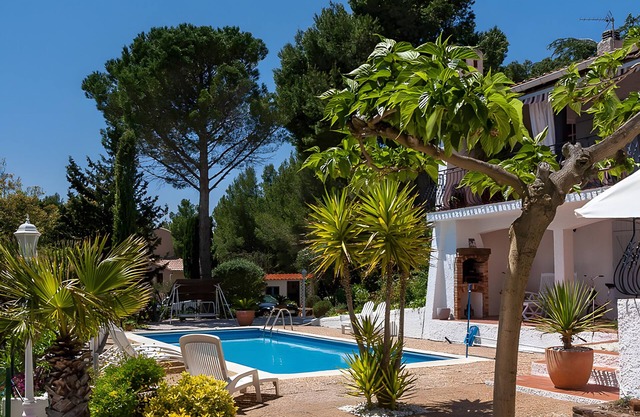 Haven of Peace Domaine De Montpins with private swimming pool - rated 4*