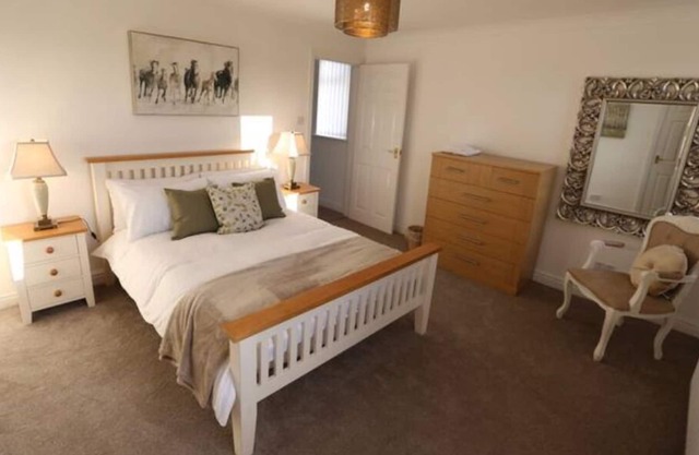 Hawthorn House, Cosy 2 Bed Near Chester City Center & Zoo