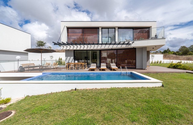 Hazel White Villa, Sintra, Lisbon