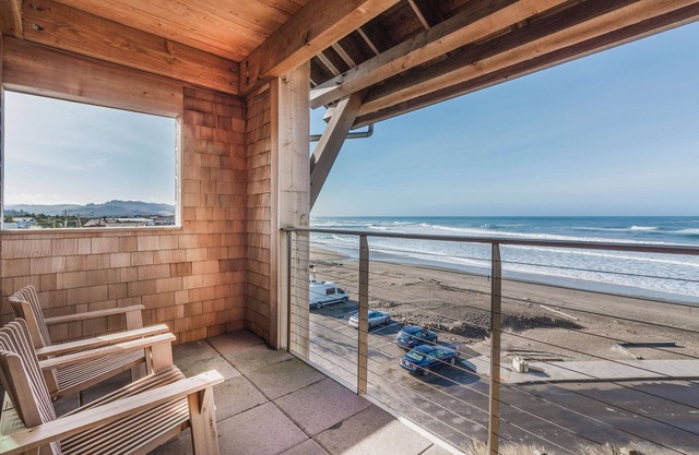 Headlands Coastal Lodge & Spa