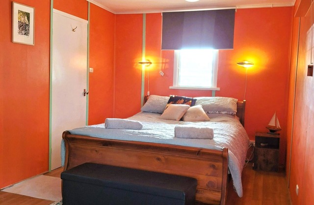 Healing Colour Shack promotes tranquillity, a 2-minute walk from the shoreline.