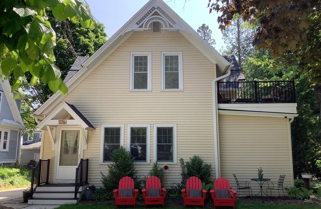 Heart of Elkhart Lake Condo-lower unit