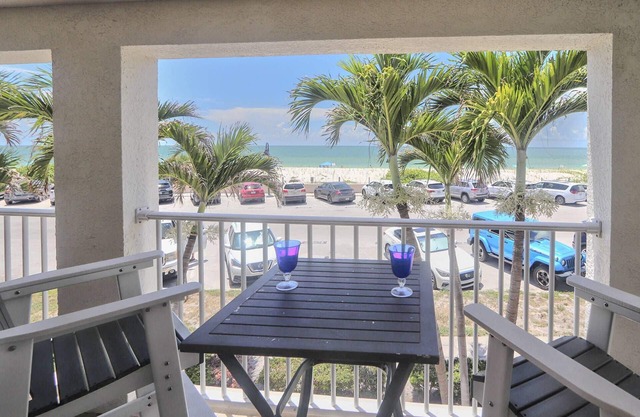Heart of Pass-A-Grille Beach! Beach Across the Street ~ Community Heated Pool ~ Beach-facing Balcony