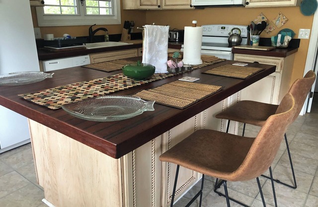 Heart of the Bluff" in Beautiful Shellman Bluff's Village! 3 bedrm. 2 bath house