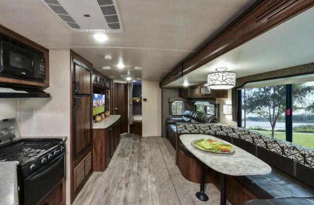 Heartland North Trail 31' RV