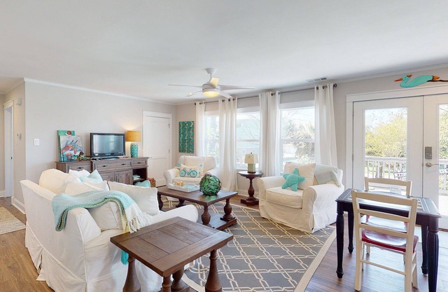 Heated Pool Access, Tybee Beach Bungalow