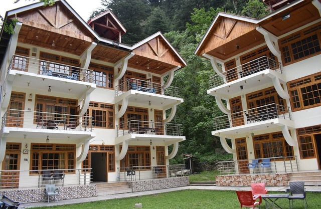 Heaven Rose Hotel & Restaurant New