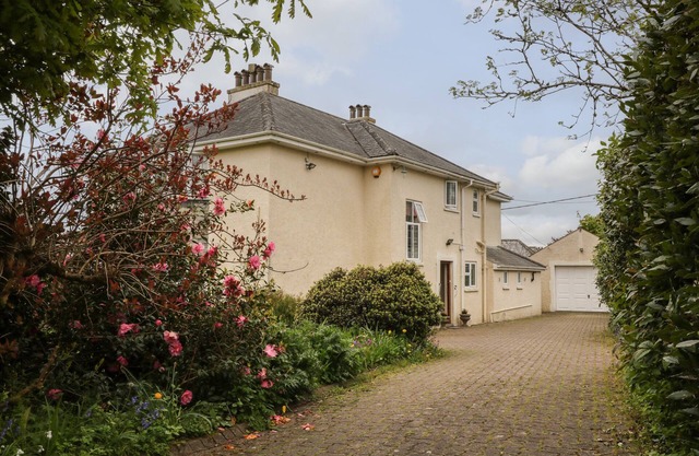 HECTOR'S HOUSE, pet friendly, character holiday cottage in Yelverton
