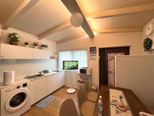 Hello Stay & Hangang Park, 5 min walk from Konkuk University, Seongsu, Jayang Subway Stations