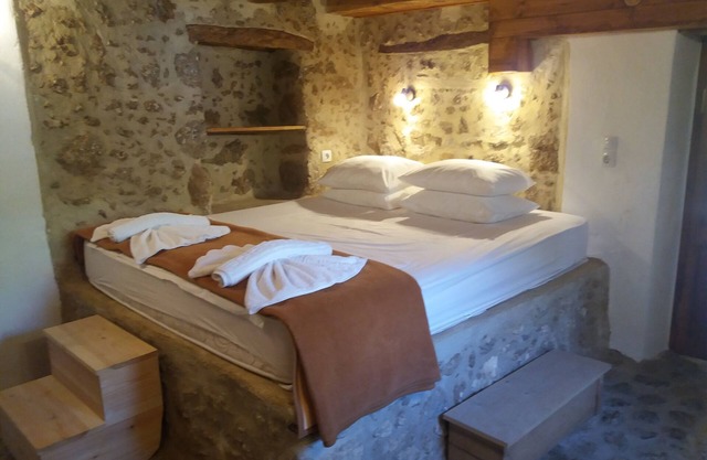 Heracles Traditional Cretan House 1