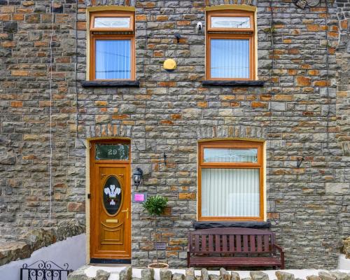 Heritage Cottage In Stunning Rhondda Valley With Amazing Views By StayStaycations