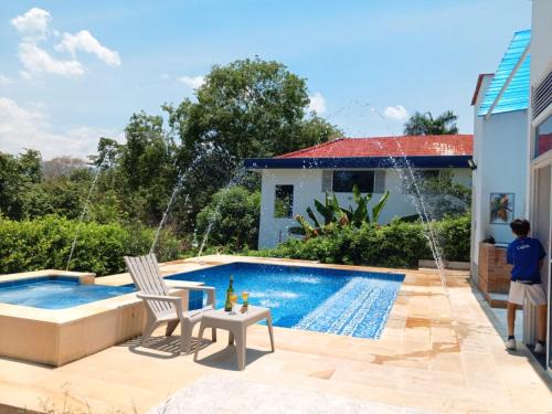 Hermosa casa de descanso en Tocaima
