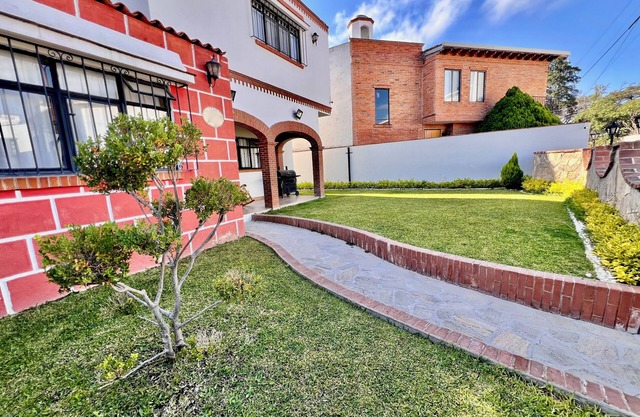 Hermosa casa en el centro de Tequisquiapan, 24 personas