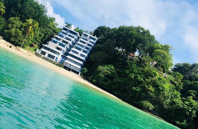 Hermoso Apartamento Frente a la Playa En Isla Contadora