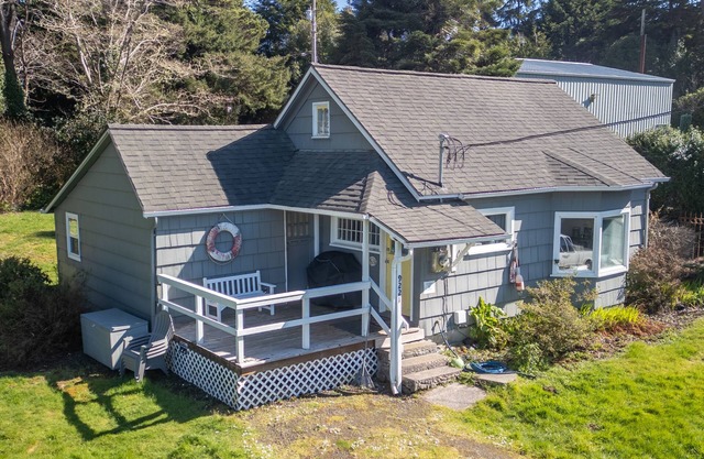 Heron Beach Cottage - peaceful relaxation