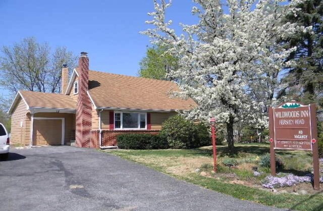 Hershey Park Just 3 miles From Wildwoods Inn Hershey Road Pets stay free charge