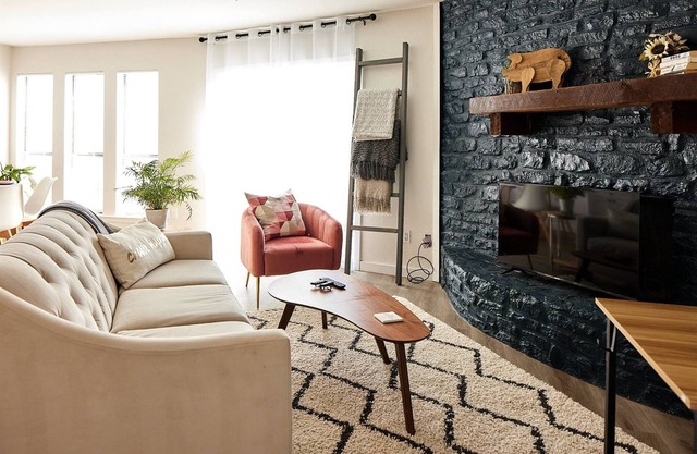 Hestia: Modern Townhous Near Apple & Domain