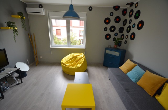 Hi! Looking for place to stay in Belgrade? Try Dorćol Dwellings Vinyl Apartment!