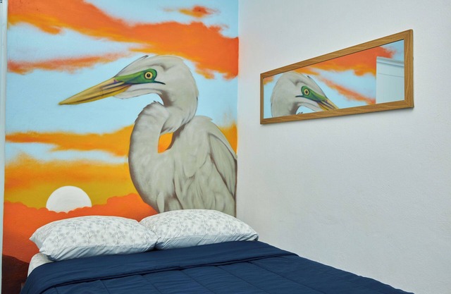 Hidden Gem Budget Beach Studio/High-Speed Wifi