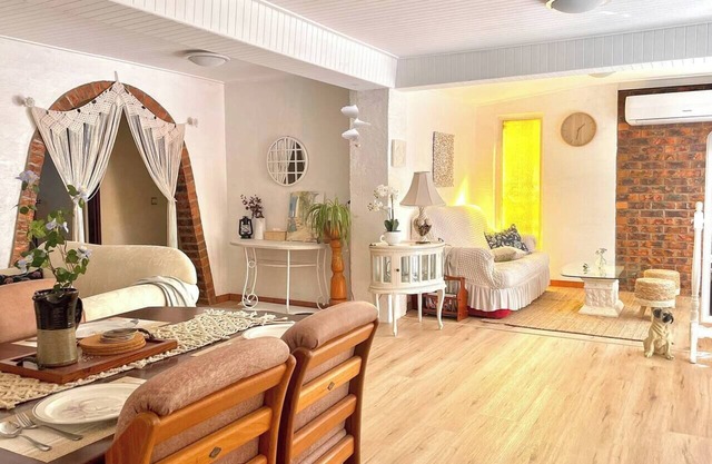 Hideaway Lodge