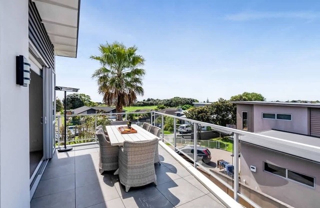 High-End Executive Holiday Home