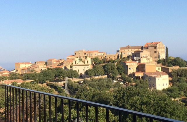 HIGH OF VILLA, APARTMENT 3 ROOMS 120 M2 SEEN SEA AND MOUNTAIN IMPRENABLE