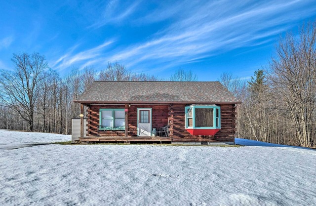 High Peak Heaven: Cozy Log Cabin on 1 Acre!