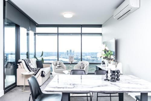 High-Rise with Park View in Sydney Olympic Park