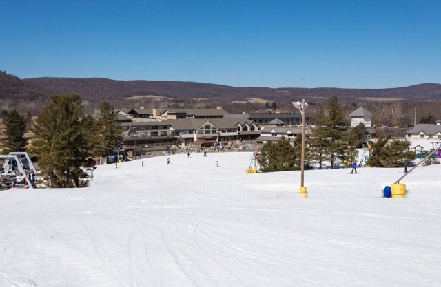 Highland Queen | Relaxing Getaway Near Slopes