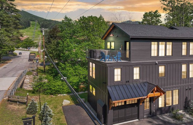 Highmark Haus | Luxe, Base of Cranmore, Hot Tub