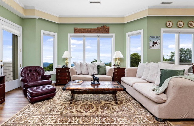 Highridge Court 08 with Wintergreen Advantage