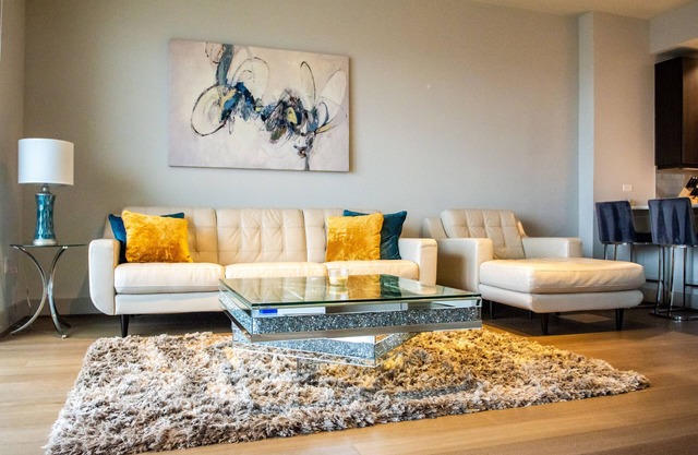 Highrise w/amazing views of Dallas!