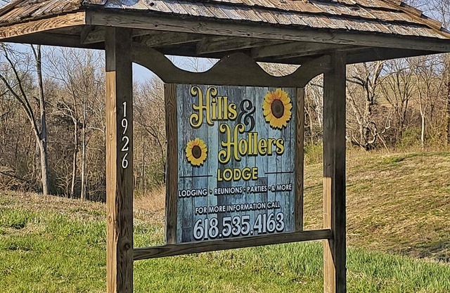 Hills and Hollers Hunting Lodge, check availability during October thru December
