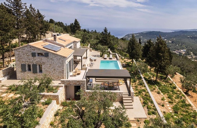 Hilltop Haven with Olive groves Panorama - Four Bedroom Villa, Sleeps 8