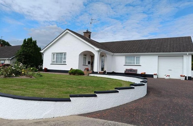Hillview House