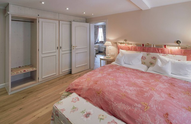 Himmelberg suite, 42 sqm, bathroom with bathtub