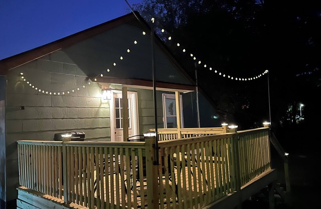 Historic 1940's Cottage Near Tim's Ford Lake & Town Square Fully Remodeled