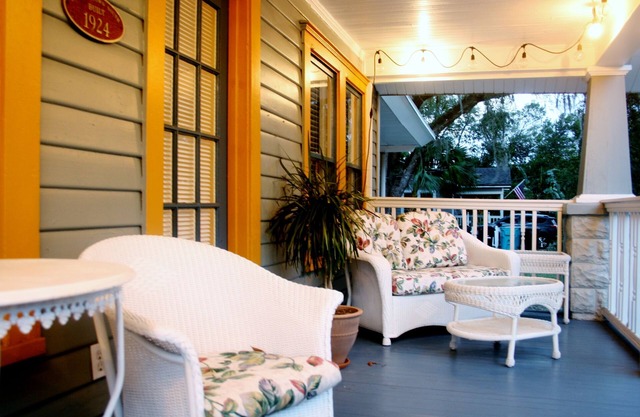 Historic downtown bungalow